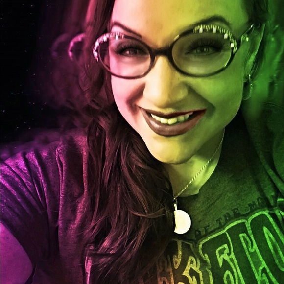 Meet your Posher, Kelly - Picture 3 of 8